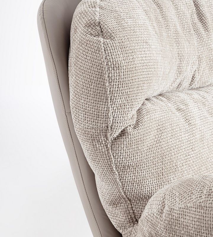 Fotel ADINDA z funkcją obrotu 360°