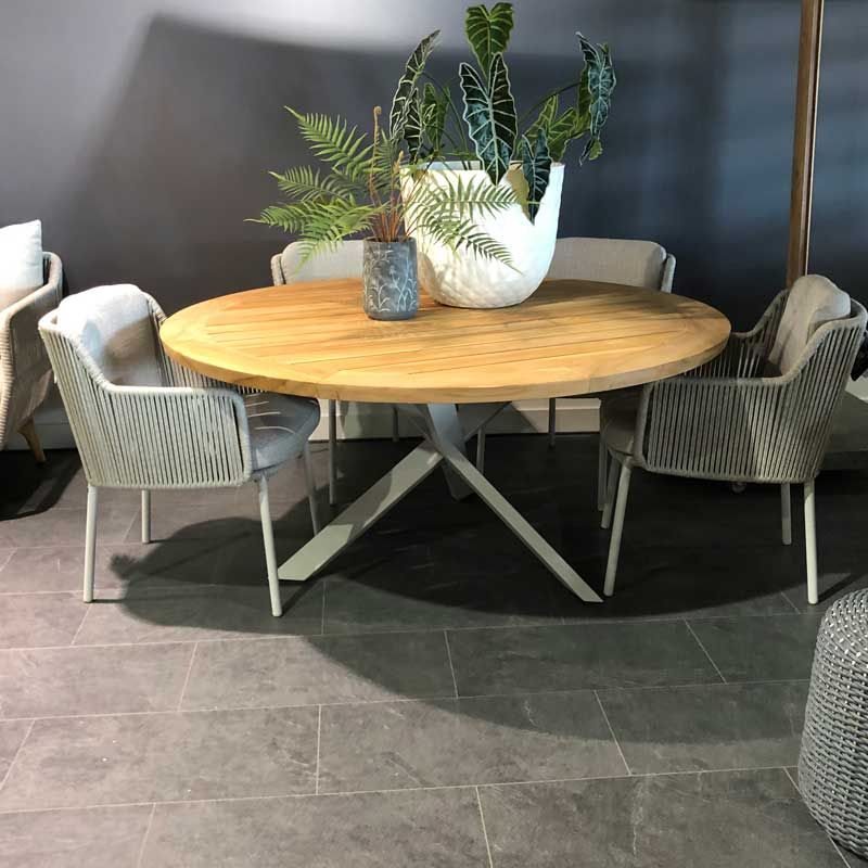 Stół obiadowy z drewna tekowego Prado 240 X 115 cm 